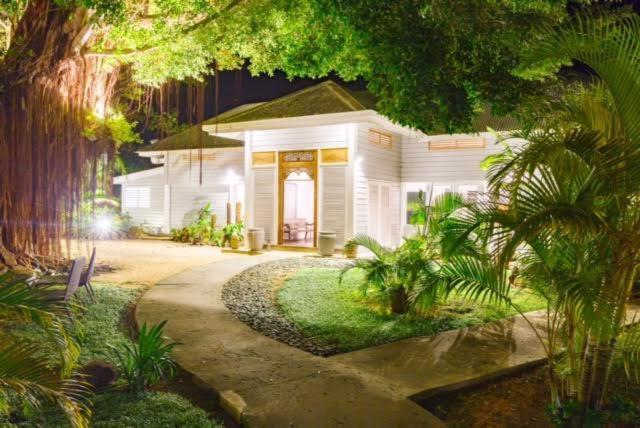 Moorea Beach Lodge מראה חיצוני תמונה